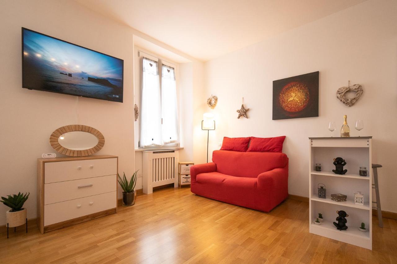 Portatorre Suite, A Charming Apartment In The Heart Of Como, Free Private Parking, Air Conditioning & More! Buitenkant foto