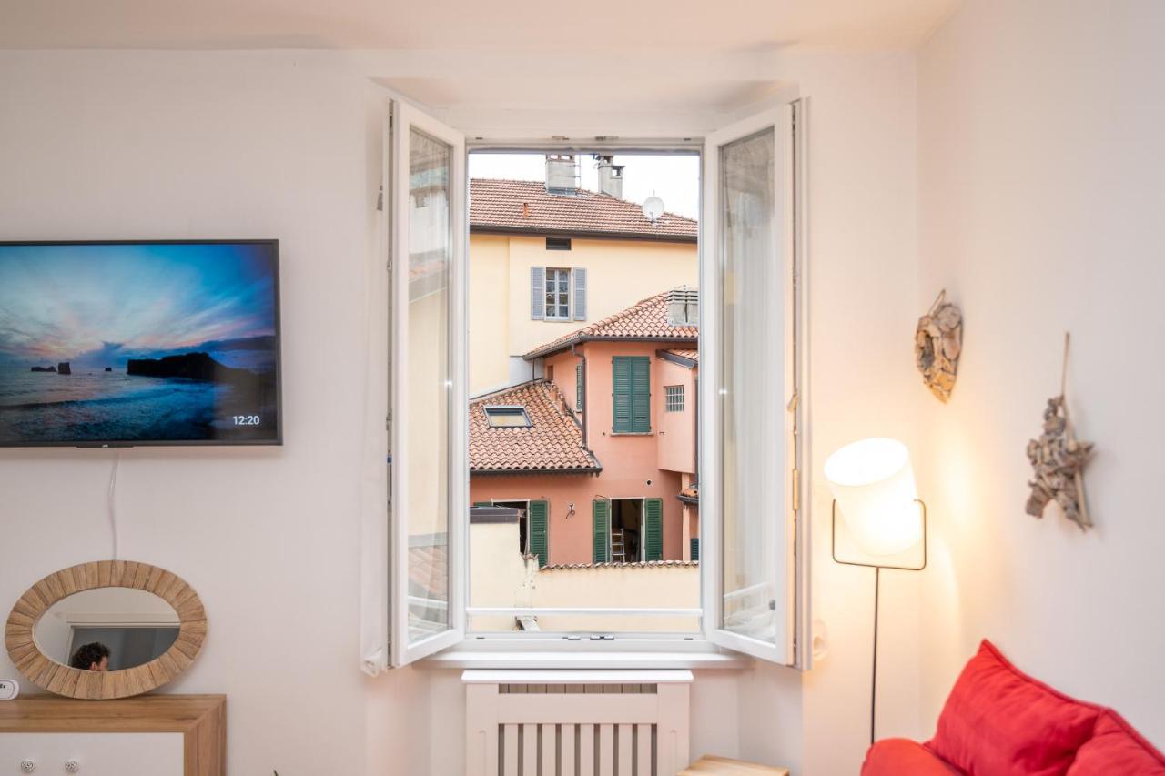 Portatorre Suite, A Charming Apartment In The Heart Of Como, Free Private Parking, Air Conditioning & More! Buitenkant foto