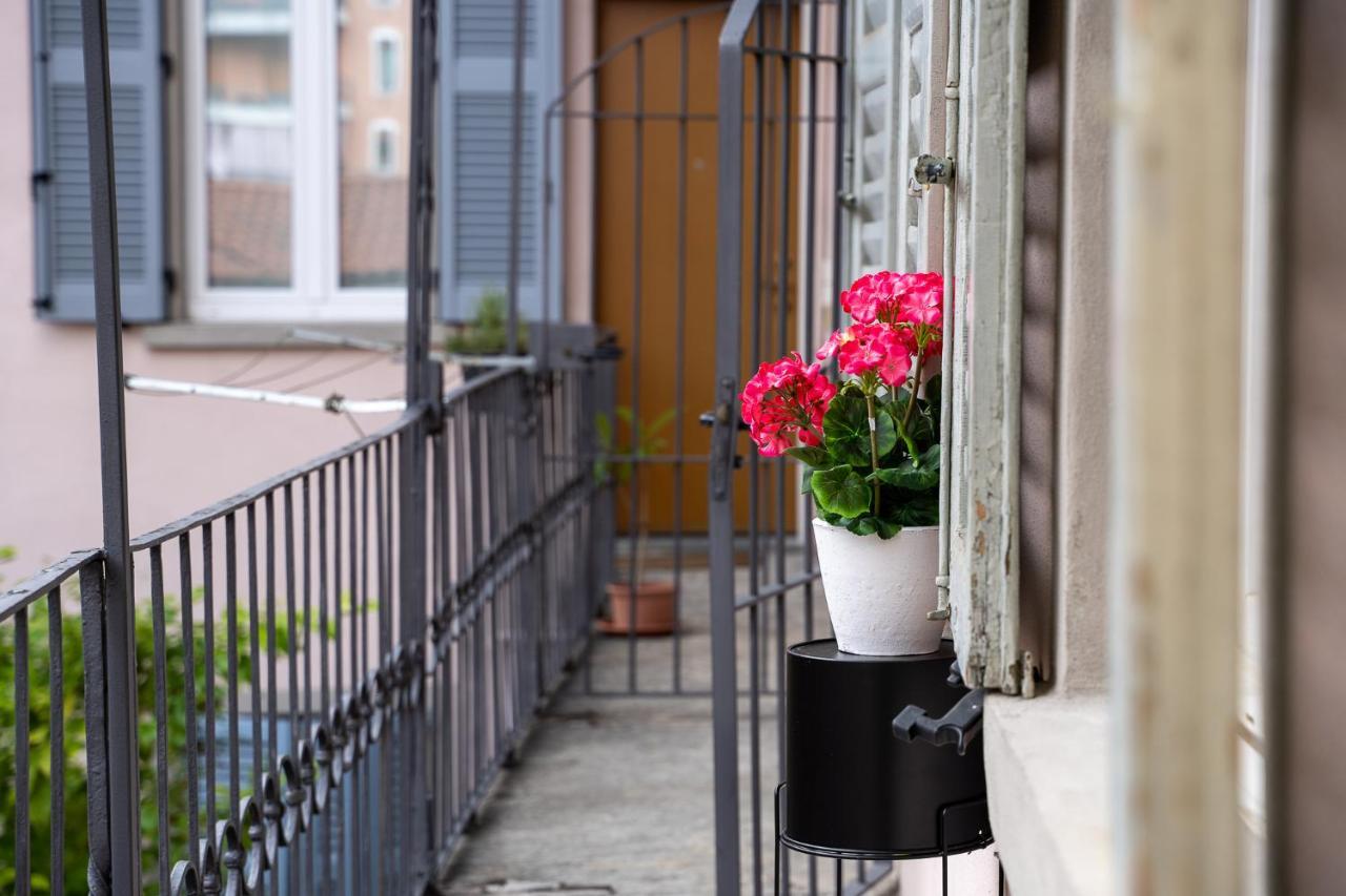 Portatorre Suite, A Charming Apartment In The Heart Of Como, Free Private Parking, Air Conditioning & More! Buitenkant foto