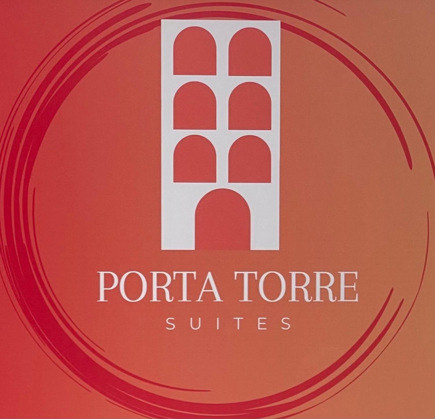 Portatorre Suite, A Charming Apartment In The Heart Of Como, Free Private Parking, Air Conditioning & More! Buitenkant foto