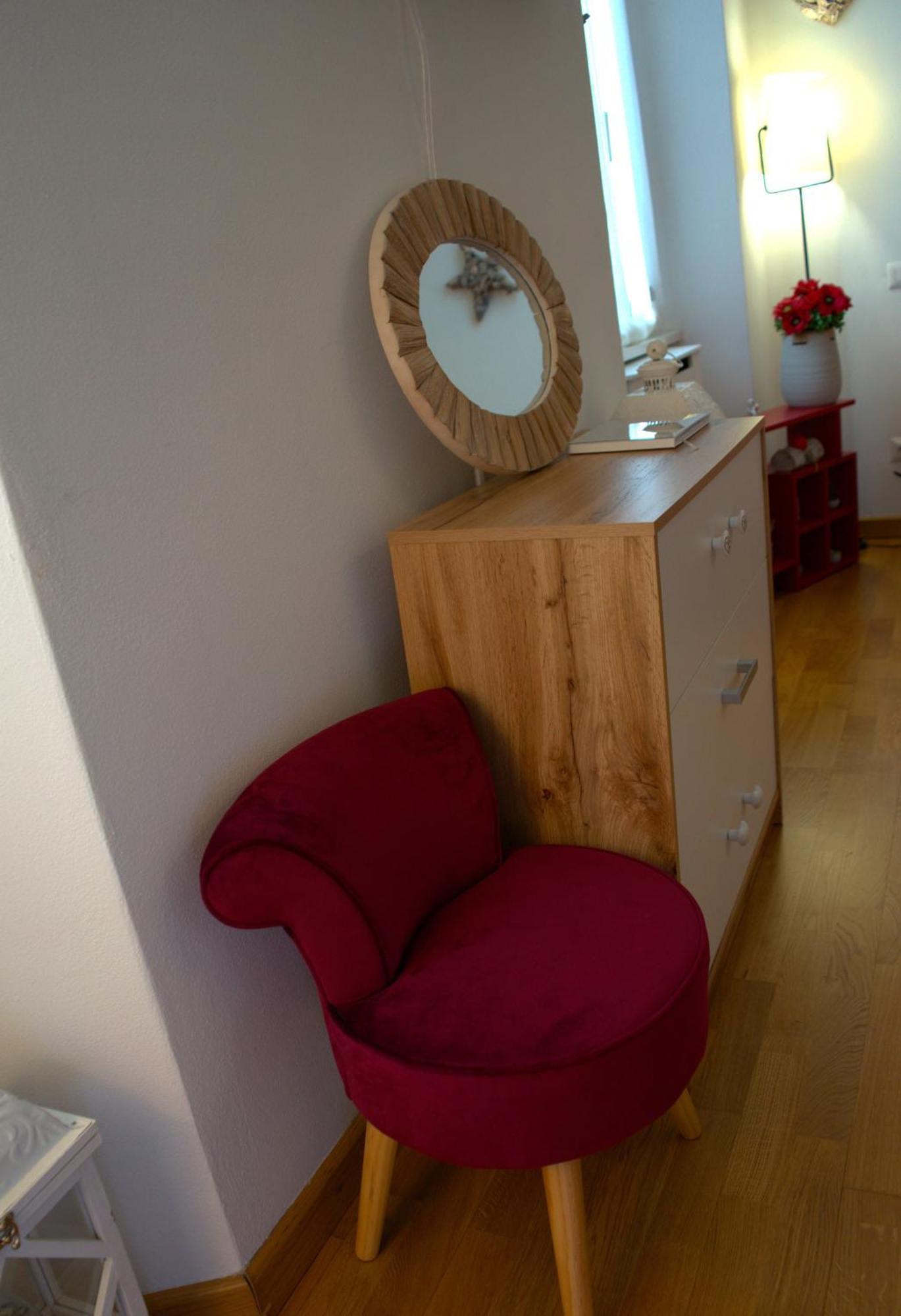 Portatorre Suite, A Charming Apartment In The Heart Of Como, Free Private Parking, Air Conditioning & More! Buitenkant foto